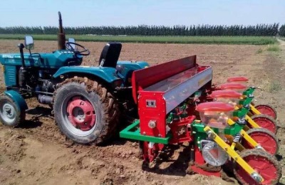 玉米播种机怎么调株距,一般有几个档位