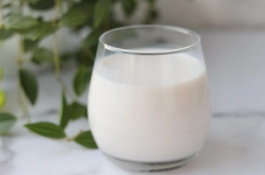 西农萨能奶山羊养殖技术，羊群组建同一品种母羊体格