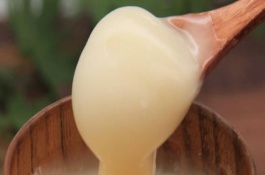 土蜂蜜的市场价格和前景如何，土蜂蜜市场价格多少钱一斤