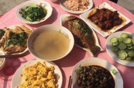 农村卖什么赚钱，卖蔬菜时令水果